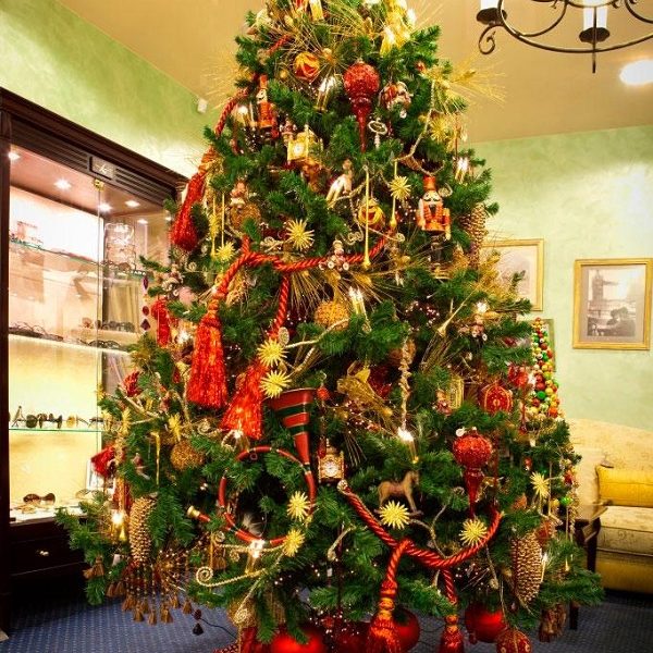 Sapin de noël décoré
