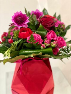 Bouquet du semeur Love taille S, avec sa réserve d'eau, collection Saint Valentin 2024