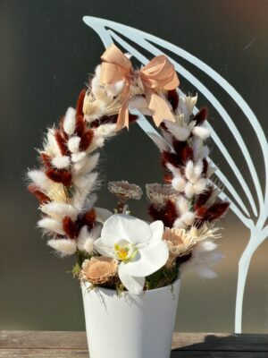 Composition fleurs séchées– couronne printanière & orchidée